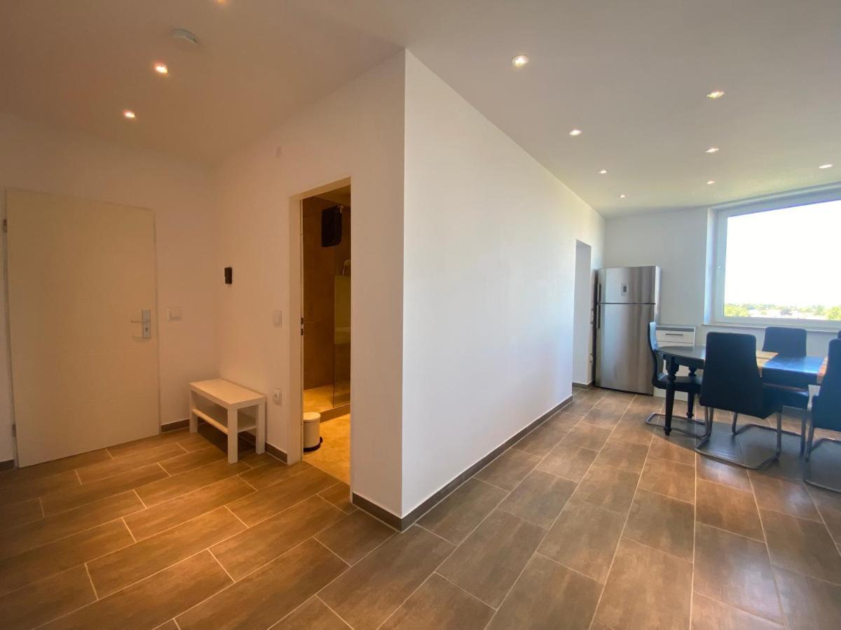 Duisburg Von Oben 3,5 Zimmer 8.Og Frisch Saniert Exterior photo